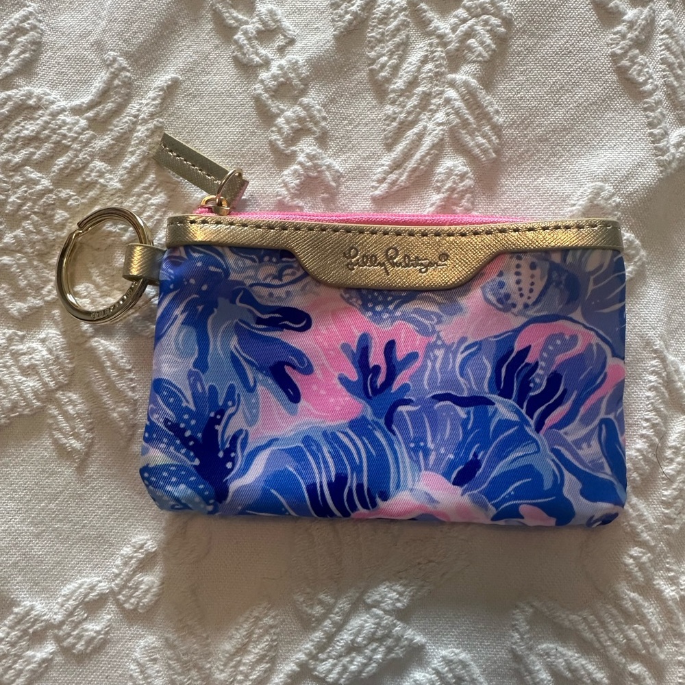 Cute small Lilly Pulitzer key chain wallet!